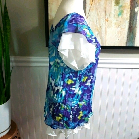 SERE NADE Womens Accordion Pleated Blouse - Picture 3 of 7